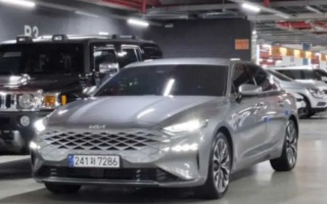 K7프리미어 중고차 K8 2.5 2WD 매물 사진 1 - 2023/03 64,928km
